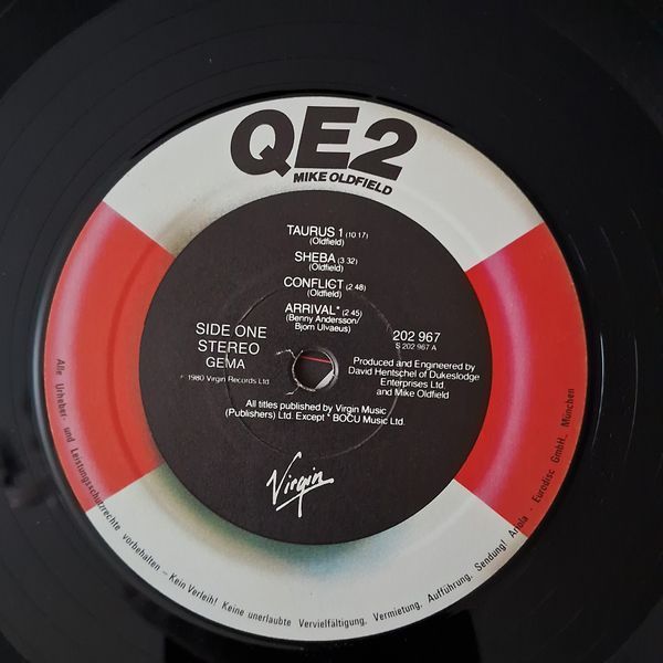 Mike Oldfield &lrm;&ndash; QE2 90470 фото