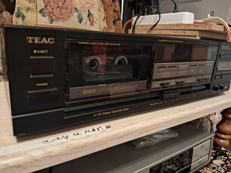 Teac V-770 1038 фото