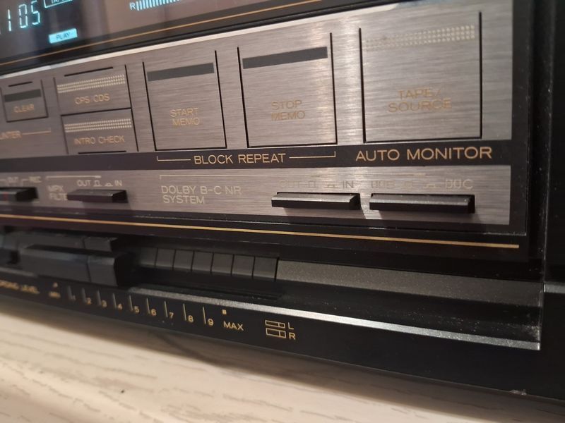 Teac V-770 1038 фото